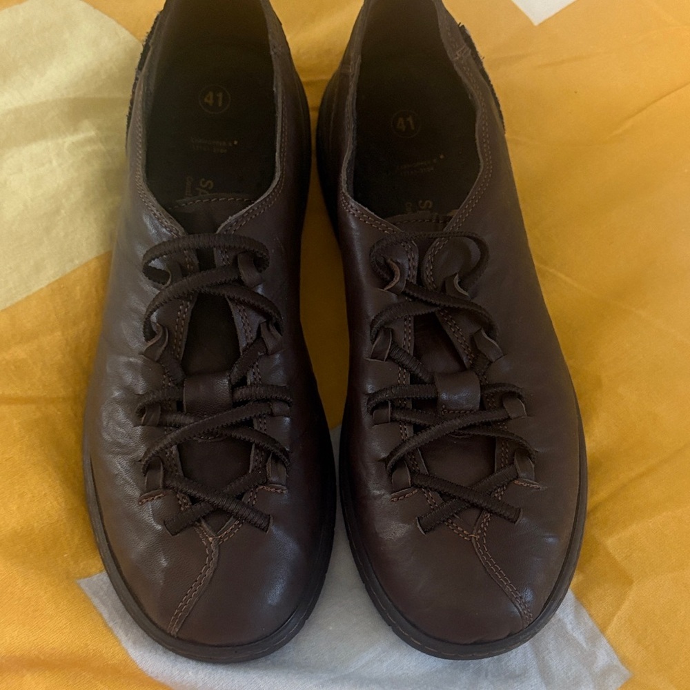 Spring Step Dark Brown Leather Shoes